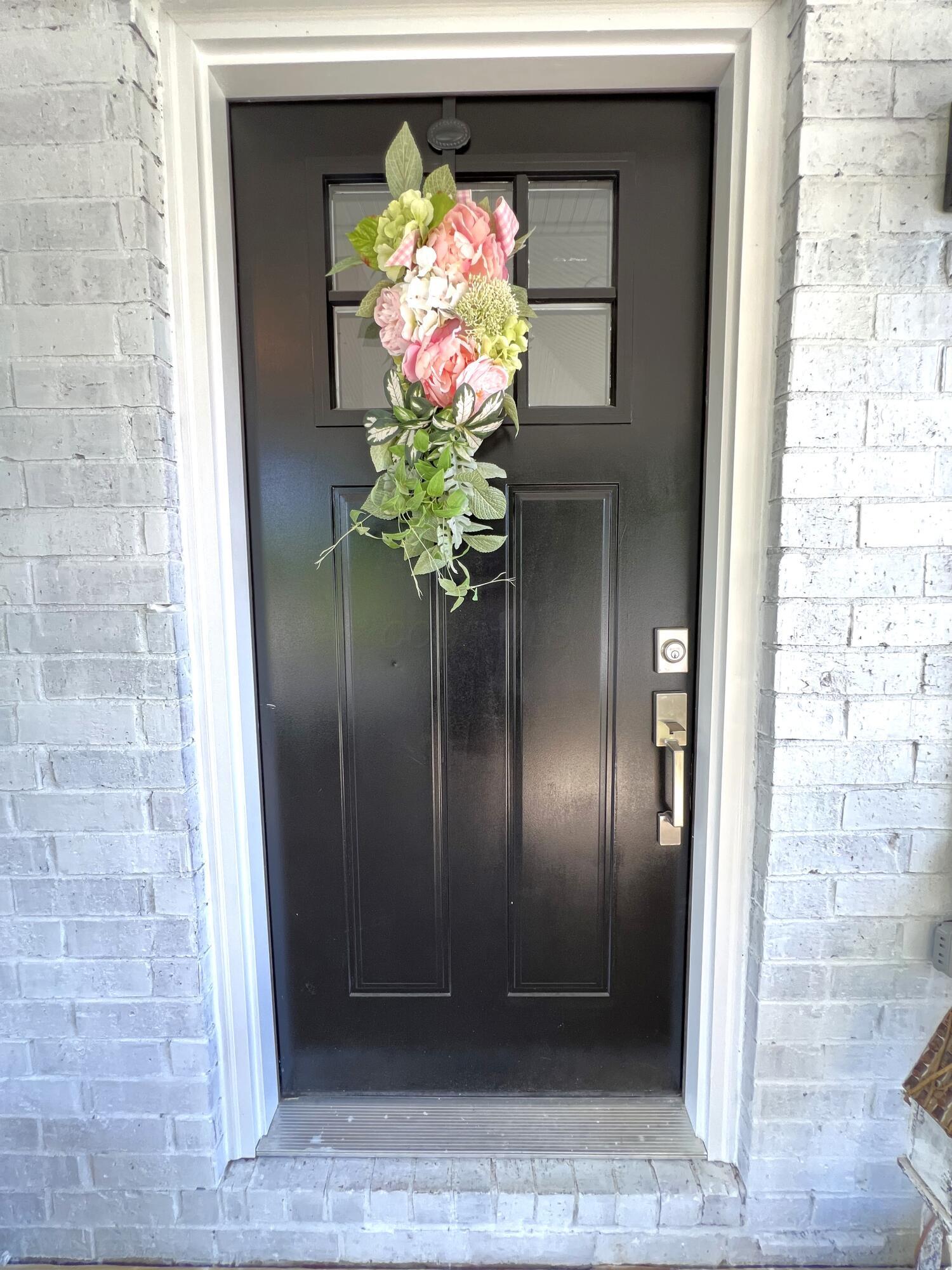 Columbus, Ohio 43223, United States, 4 Bedrooms Bedrooms, ,2 BathroomsBathrooms,Residential,Contingent,130462