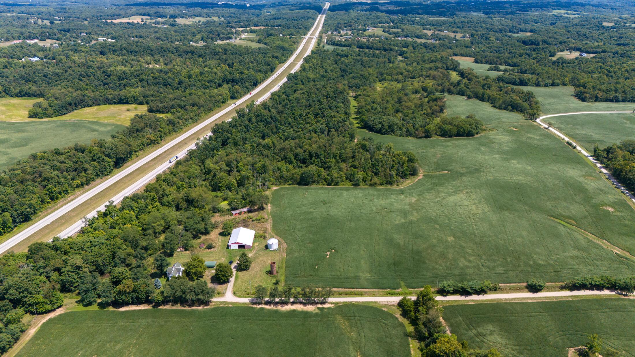 560 Trapp Lane Ln, Hopewell, Ohio image 3