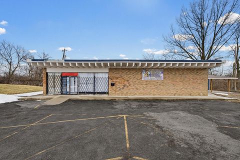 Photo of 2060 Brentnell Avenue, Columbus, OH 43219 (MLS # 226004859)