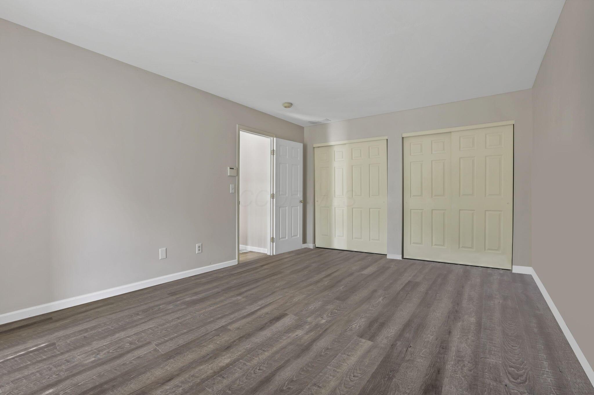 2498 Swan Drive, Grove City, Ohio image 23