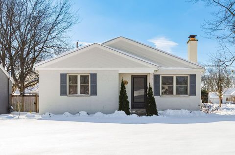 Photo of 1489 Westminster Drive, Columbus, OH 43221 (MLS # 226004337)