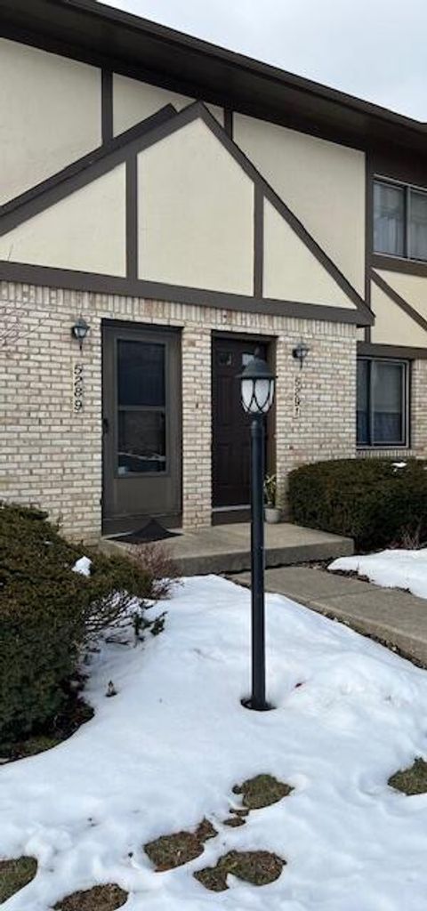 Photo of 5289 Wood Run Boulevard 99 #99, Columbus, OH 43220 (MLS # 226003861)