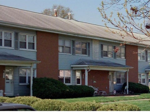 Condo For Sale - 168 Buckeye Circle #B<br/> Columbus, OH 43217