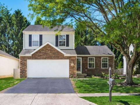 Photo of 3259 Longspur Drive, Columbus, OH 43228 (MLS # 226017089)