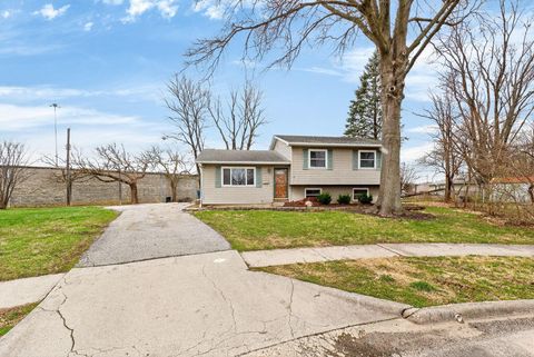 Tiny photo for 730 Penny Court, Gahanna, OH 43230 (MLS # 226008153)