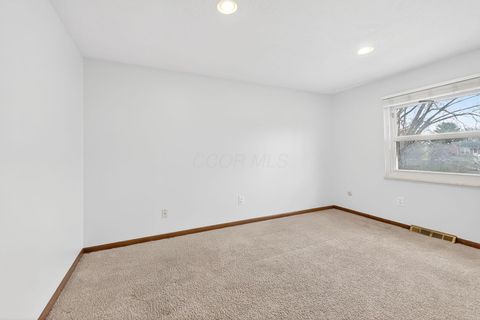 Tiny photo for 730 Penny Court, Gahanna, OH 43230 (MLS # 226008153)