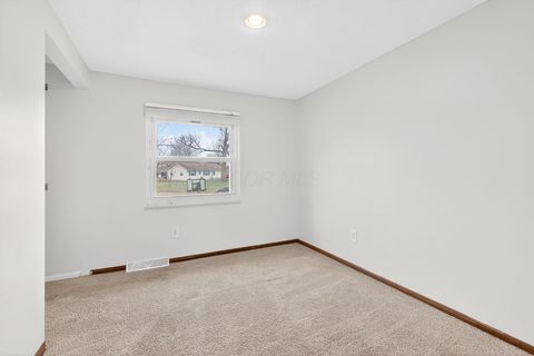 Tiny photo for 730 Penny Court, Gahanna, OH 43230 (MLS # 226008153)