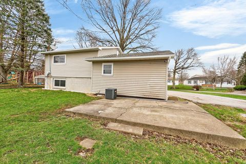 Tiny photo for 730 Penny Court, Gahanna, OH 43230 (MLS # 226008153)