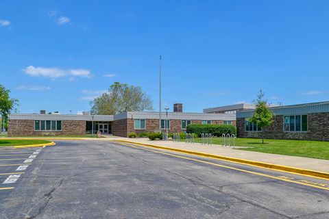 Tiny photo for 730 Penny Court, Gahanna, OH 43230 (MLS # 226008153)