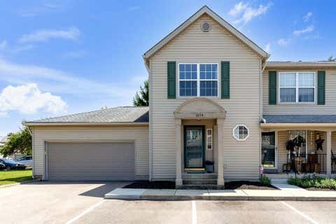 Photo of 1854 Messner Drive 59A #59A, Hilliard, OH 43026 (MLS # 226027837)