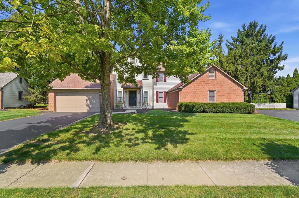 Photo of 6893 Vally Down Road, Dublin, OH 43017 (MLS # 226029086)