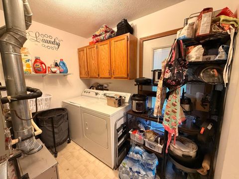 Tiny photo for 1517 Hawke Street, Bellefontaine, OH 43311 (MLS # 226005095)