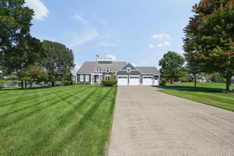 Tiny photo for 15310 Shoreline Drive, Thornville, OH 43076 (MLS # 226037455)