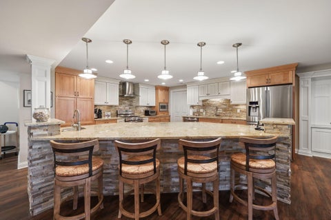 Tiny photo for 15310 Shoreline Drive, Thornville, OH 43076 (MLS # 226037455)