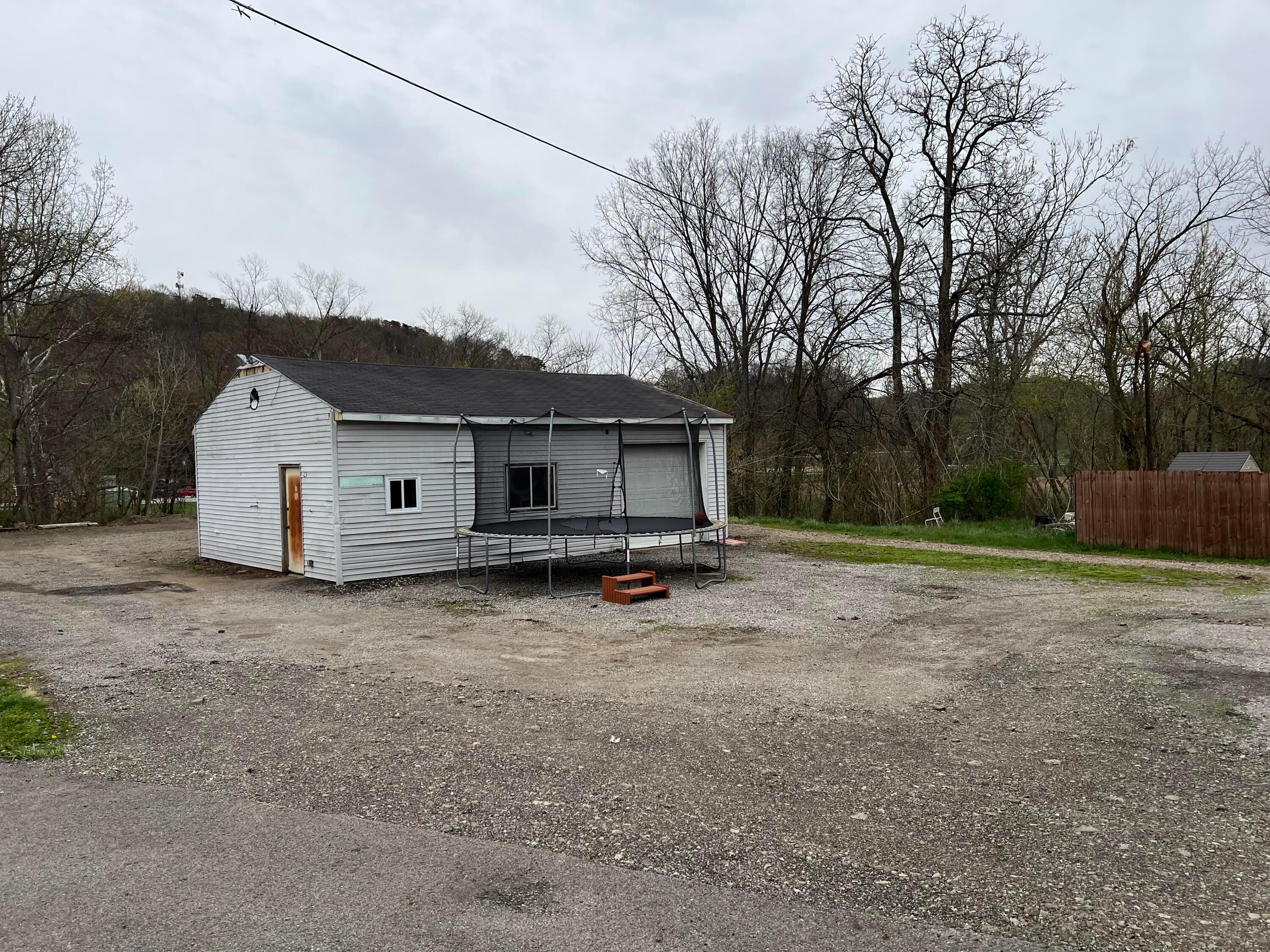 318 East Street, Sugar Grove, Ohio image 5
