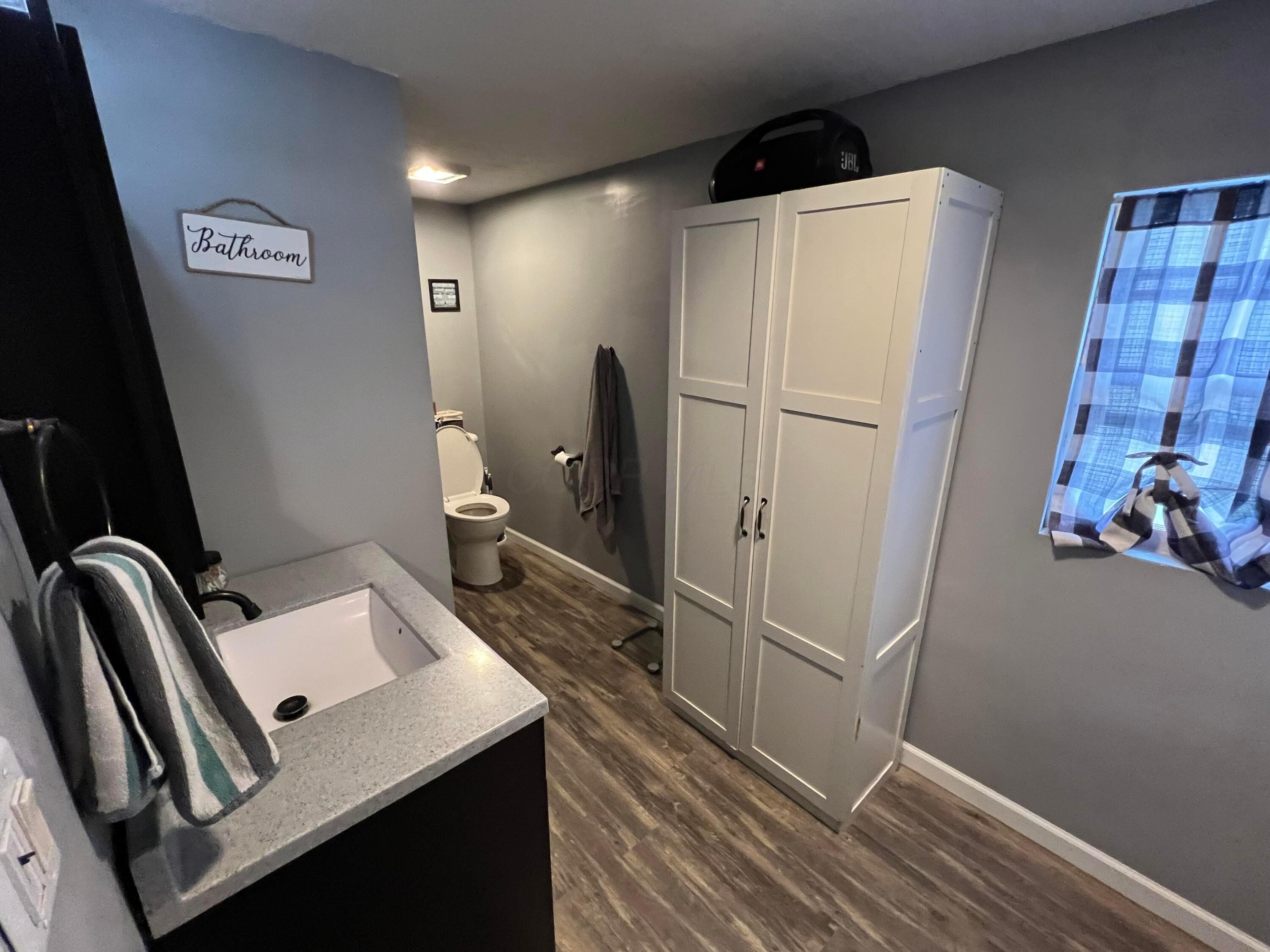 318 East Street, Sugar Grove, Ohio image 21