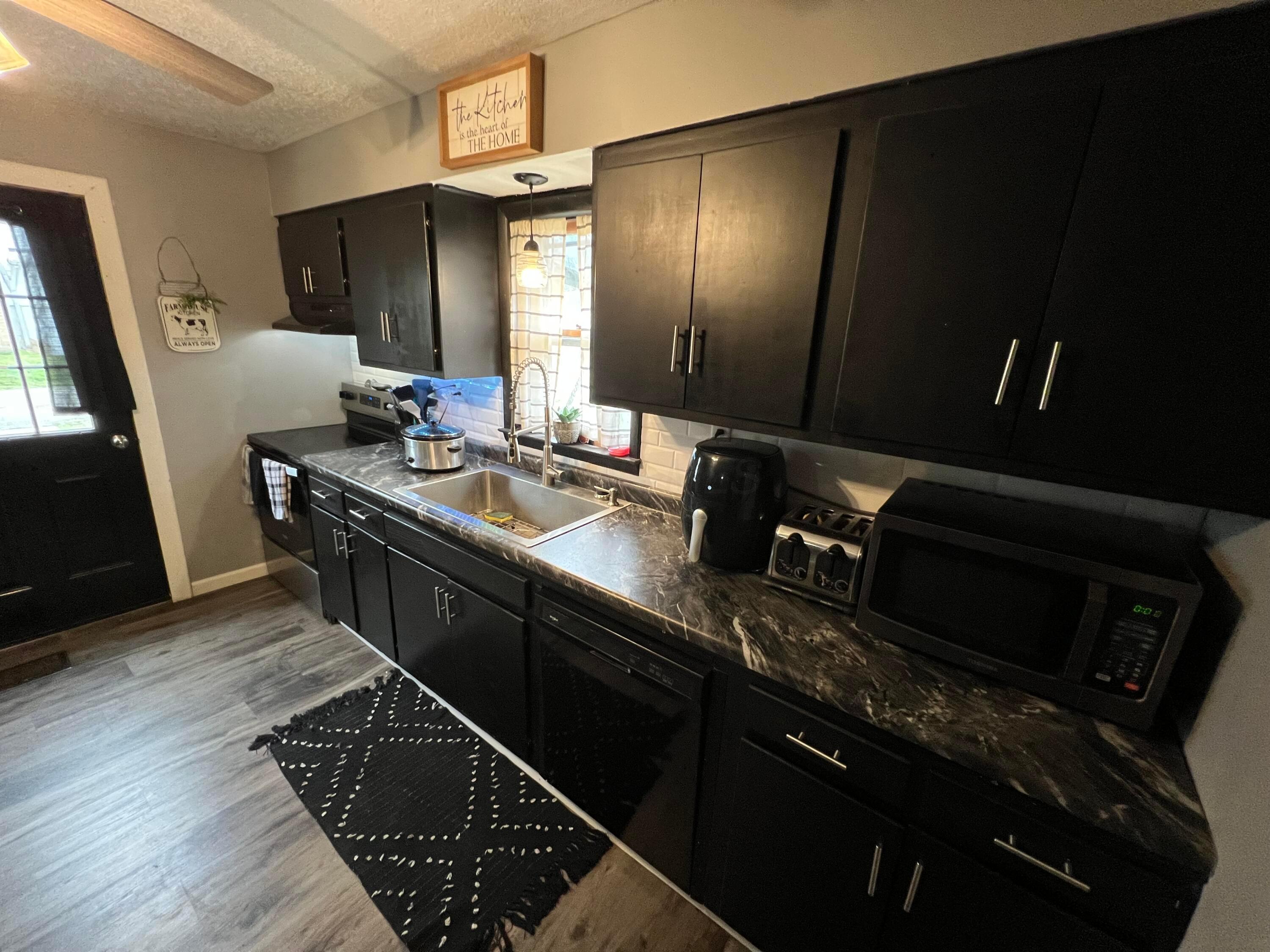 318 East Street, Sugar Grove, Ohio image 17
