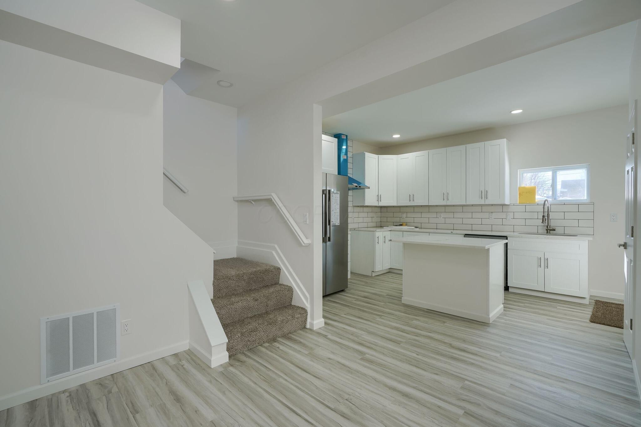 626 E 6th Avenue, Lancaster, Ohio image 12