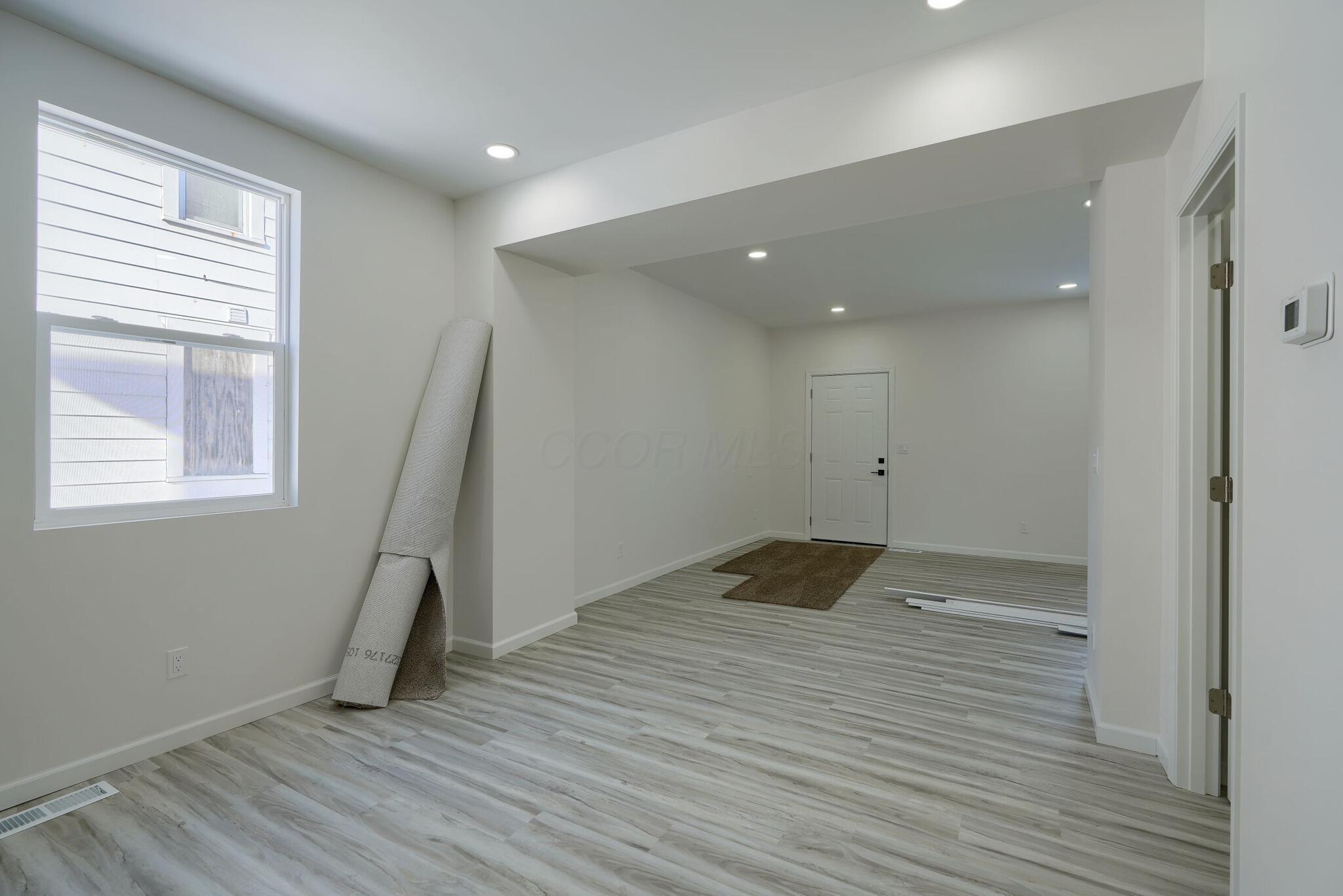 626 E 6th Avenue, Lancaster, Ohio image 13