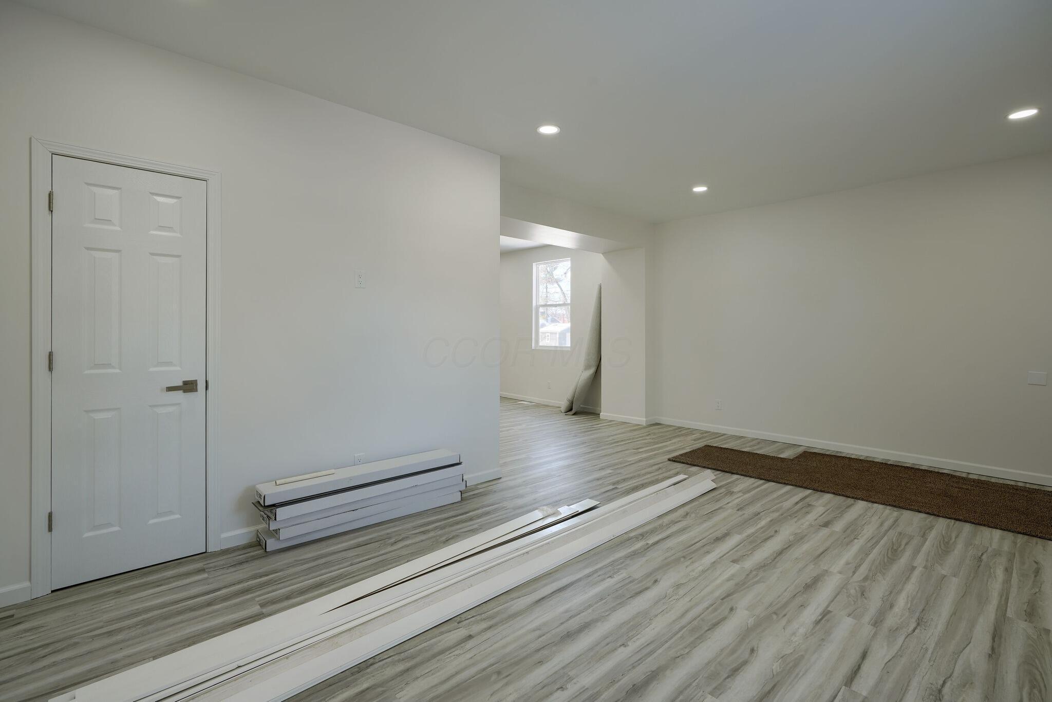 626 E 6th Avenue, Lancaster, Ohio image 7