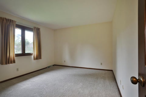 Tiny photo for 1079 Putney Drive, Columbus, OH 43085 (MLS # 226036268)