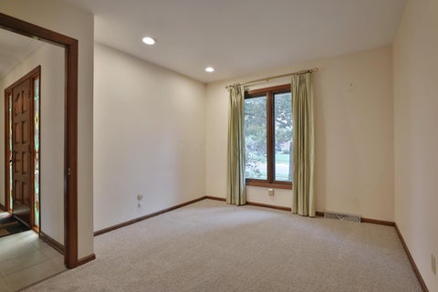 Tiny photo for 1079 Putney Drive, Columbus, OH 43085 (MLS # 226036268)
