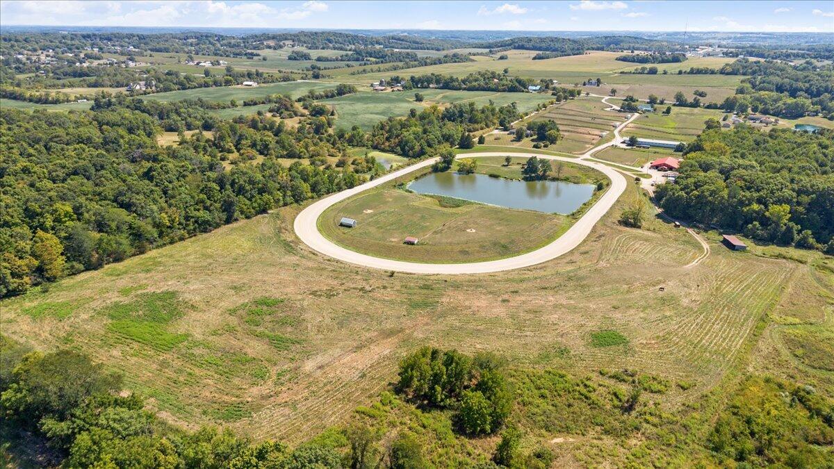 7233 National Road SE