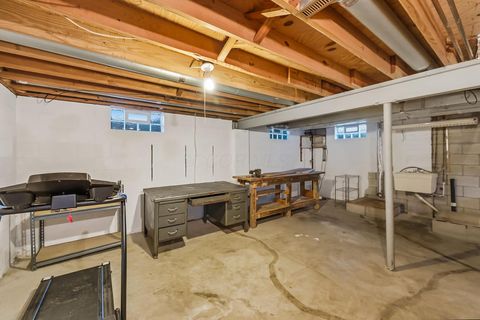 Tiny photo for 200 Matthew Avenue, Westerville, OH 43081 (MLS # 225037535)