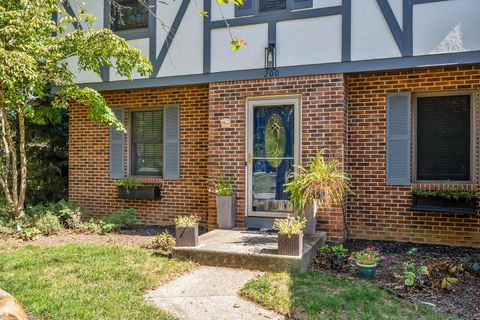 Tiny photo for 200 Matthew Avenue, Westerville, OH 43081 (MLS # 225037535)