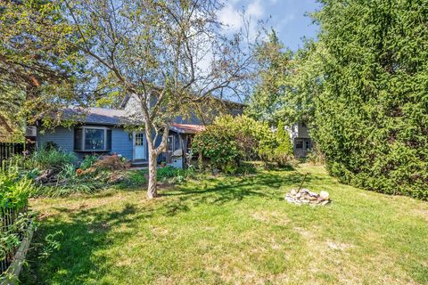 Tiny photo for 200 Matthew Avenue, Westerville, OH 43081 (MLS # 225037535)