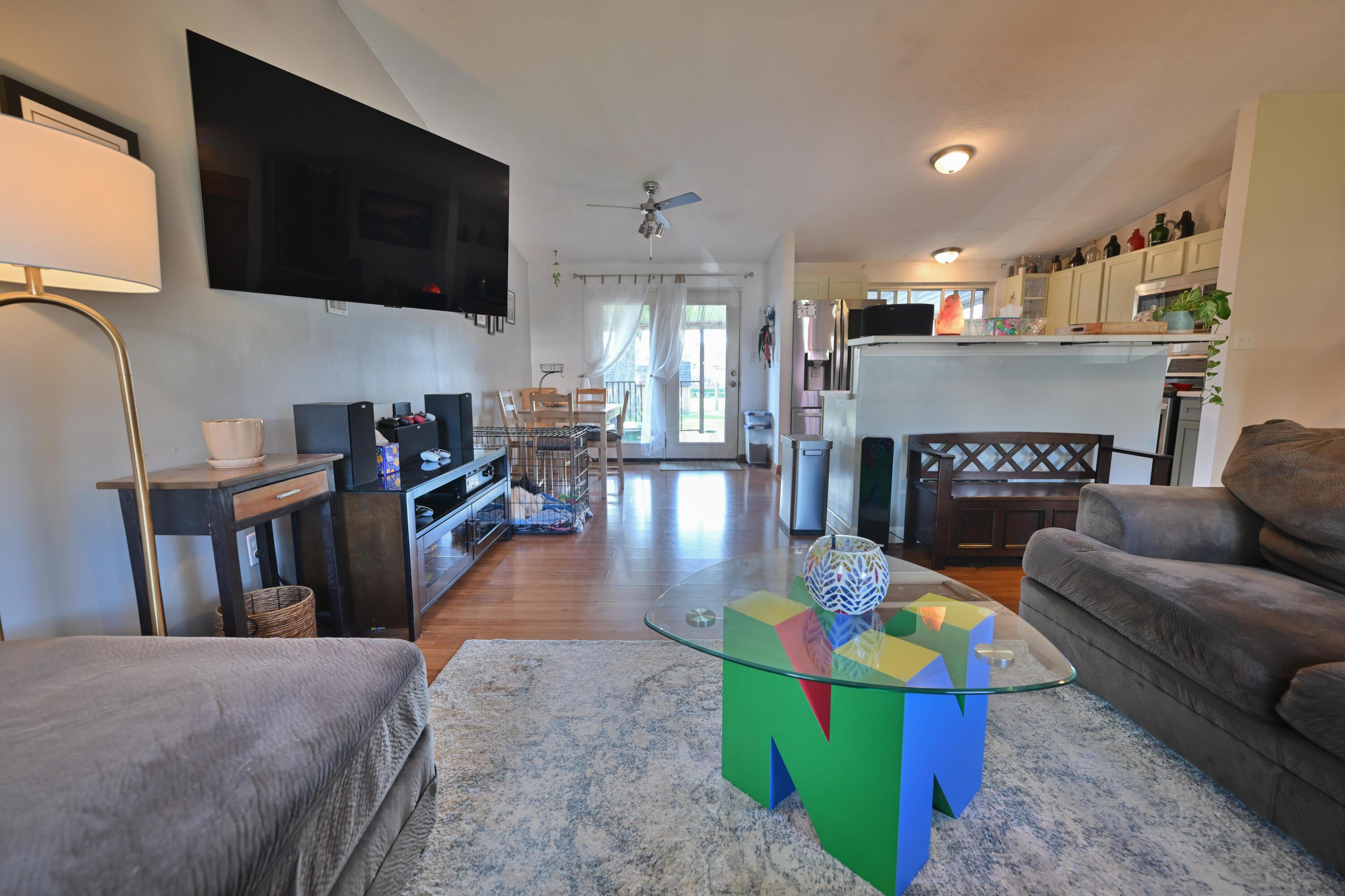 Columbus, Ohio 43232, United States, 3 Bedrooms Bedrooms, ,2 BathroomsBathrooms,Residential,Contingent,111140