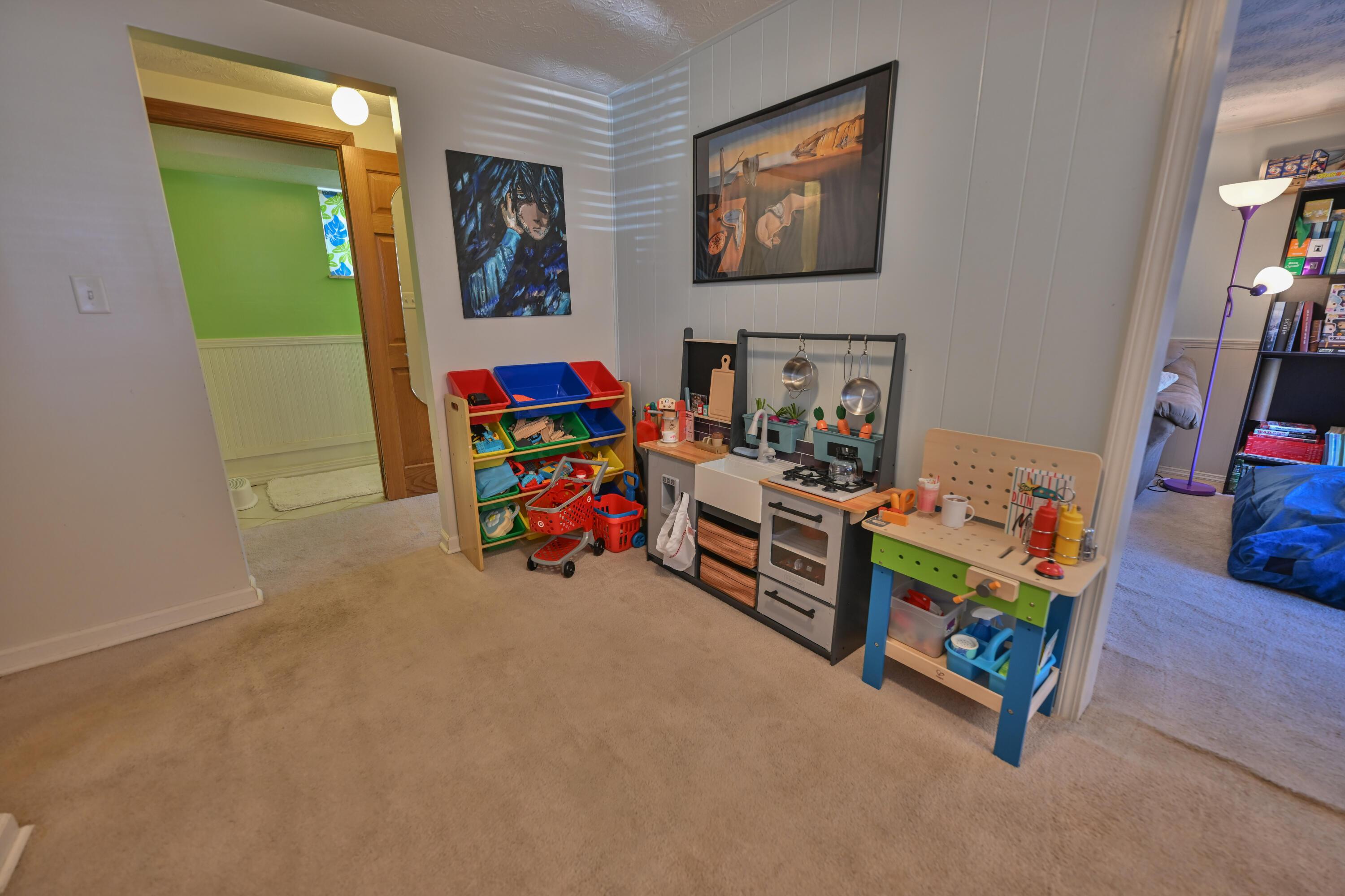 Columbus, Ohio 43232, United States, 3 Bedrooms Bedrooms, ,2 BathroomsBathrooms,Residential,Contingent,111140