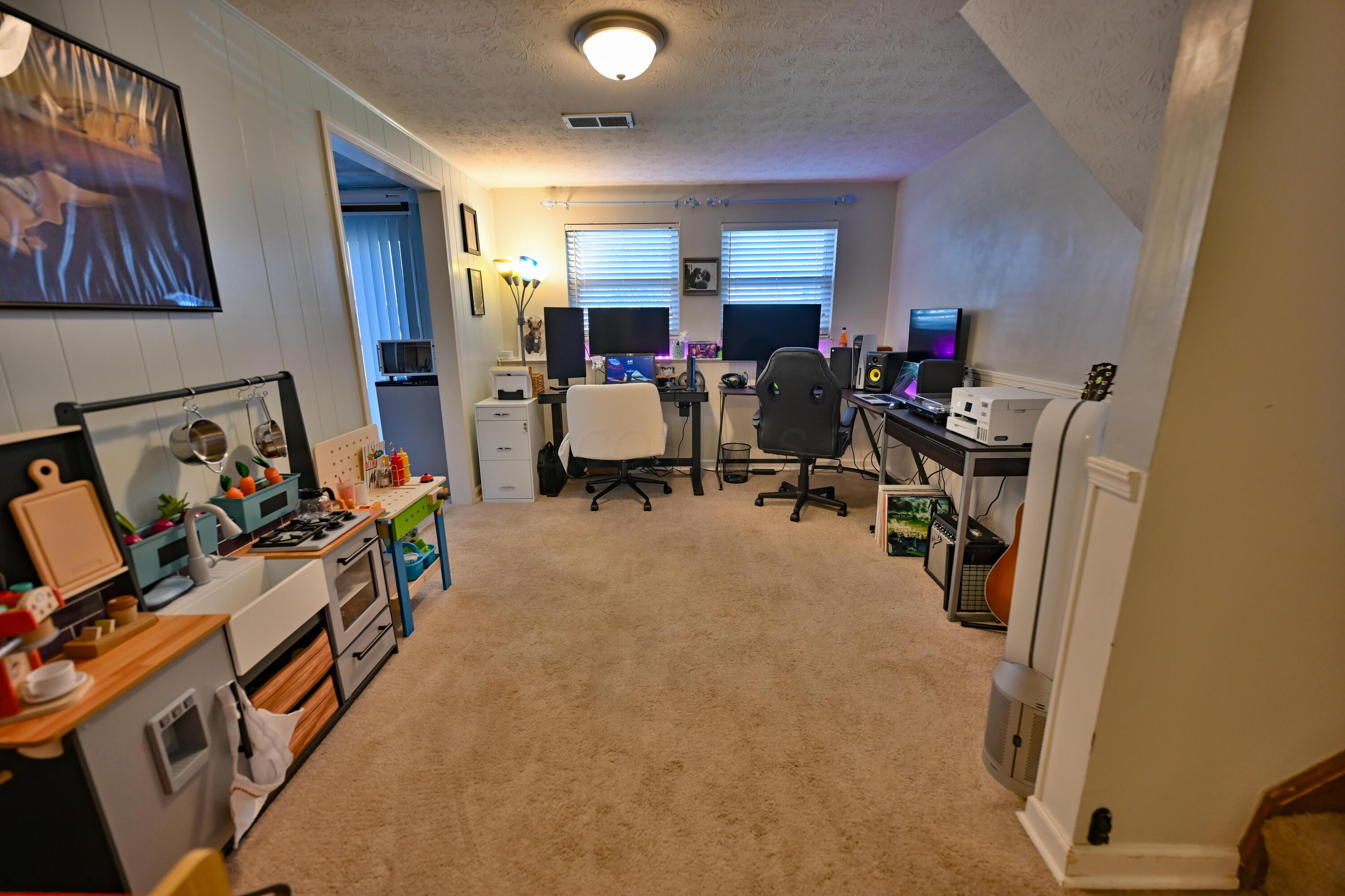 Columbus, Ohio 43232, United States, 3 Bedrooms Bedrooms, ,2 BathroomsBathrooms,Residential,Contingent,111140