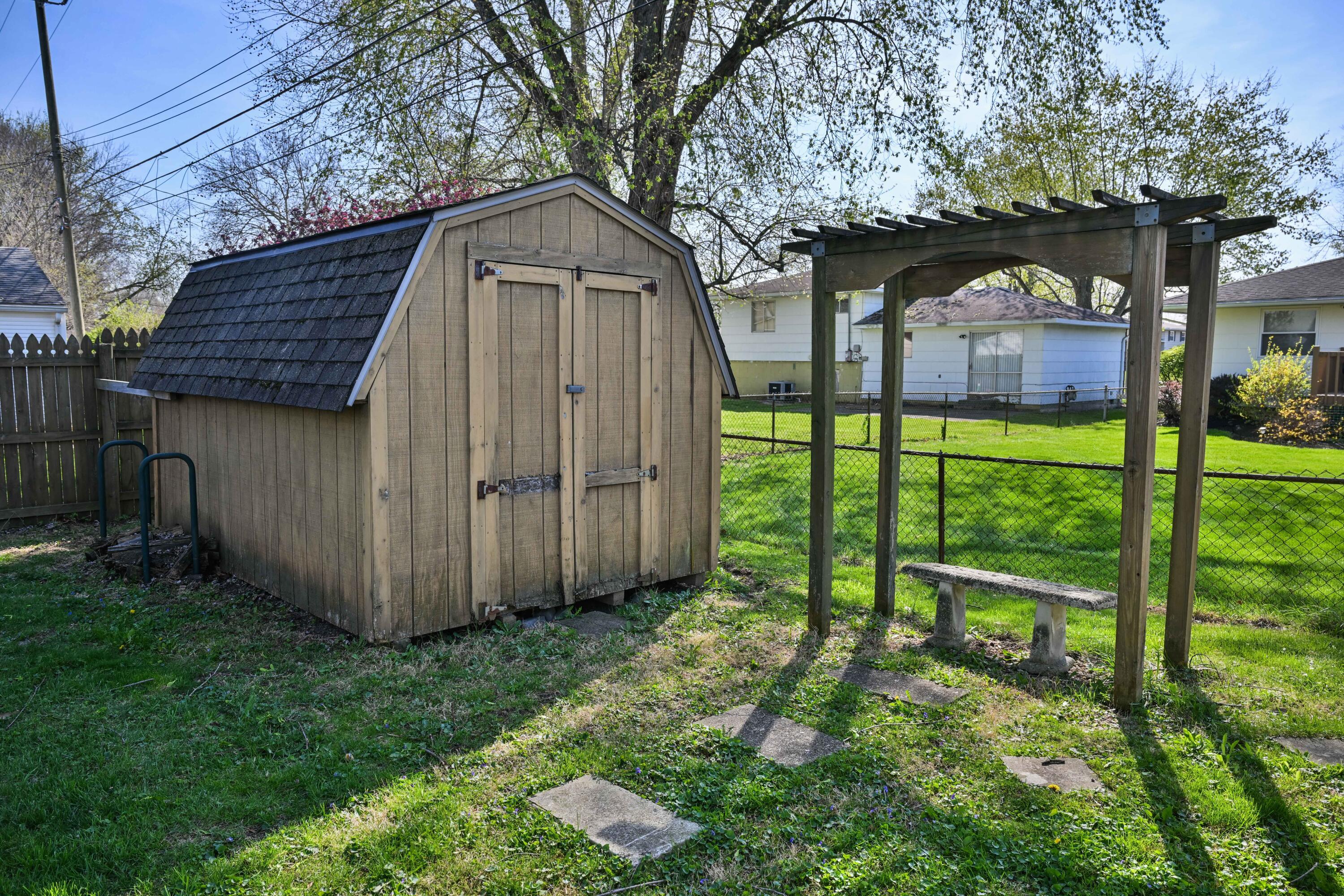 Columbus, Ohio 43232, United States, 3 Bedrooms Bedrooms, ,2 BathroomsBathrooms,Residential,Contingent,111140