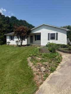 Photo of 11558 Parkview Drive SW, Stoutsville, OH 43154 (MLS # 226030441)