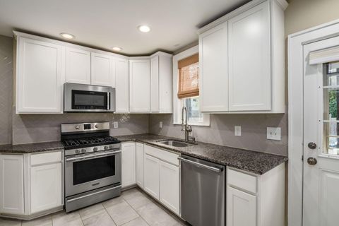Tiny photo for 1111 Northwest Boulevard 1111 #1111, Columbus, OH 43212 (MLS # 225039699)