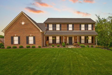 Photo of 5955 Windward Court, Lewis Center, OH 43035 (MLS # 226021311)