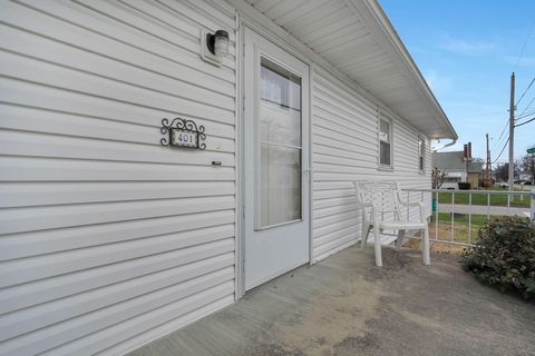 Tiny photo for 401 Busby Avenue, Lancaster, OH 43130 (MLS # 225044266)