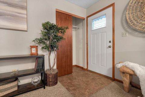 Tiny photo for 401 Busby Avenue, Lancaster, OH 43130 (MLS # 225044266)