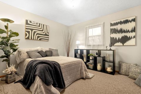 Tiny photo for 401 Busby Avenue, Lancaster, OH 43130 (MLS # 225044266)