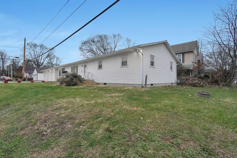 Tiny photo for 401 Busby Avenue, Lancaster, OH 43130 (MLS # 225044266)