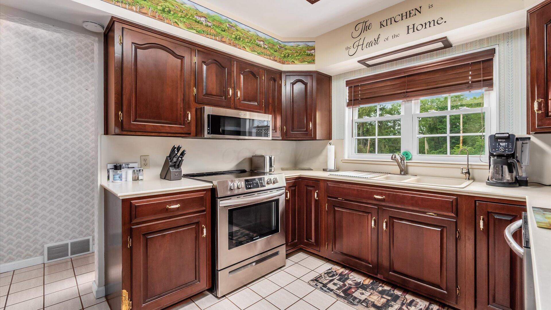 2727 Dresden Road, Zanesville, Ohio image 17