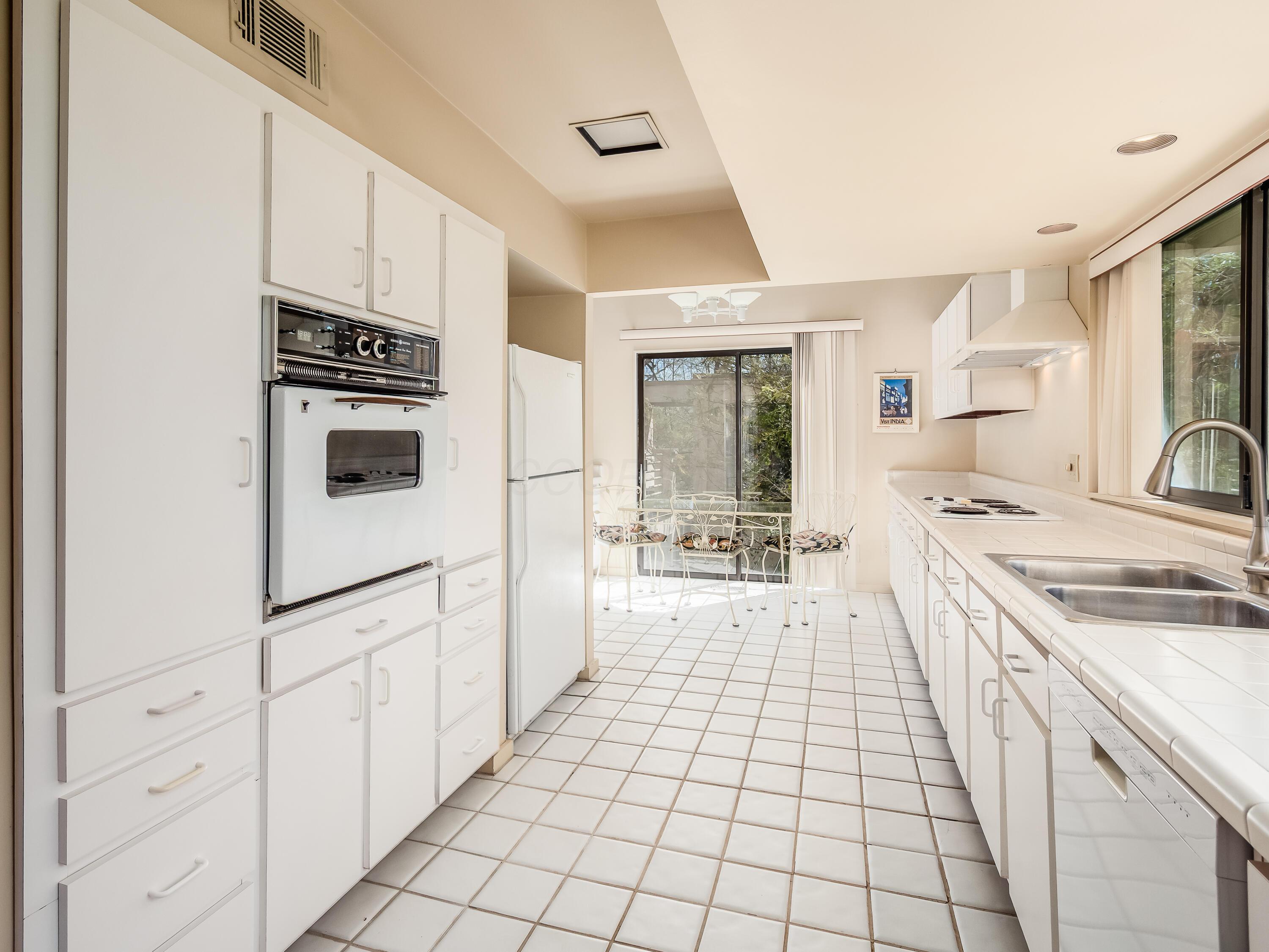 6909 Olentangy River Road, Columbus, Ohio image 25
