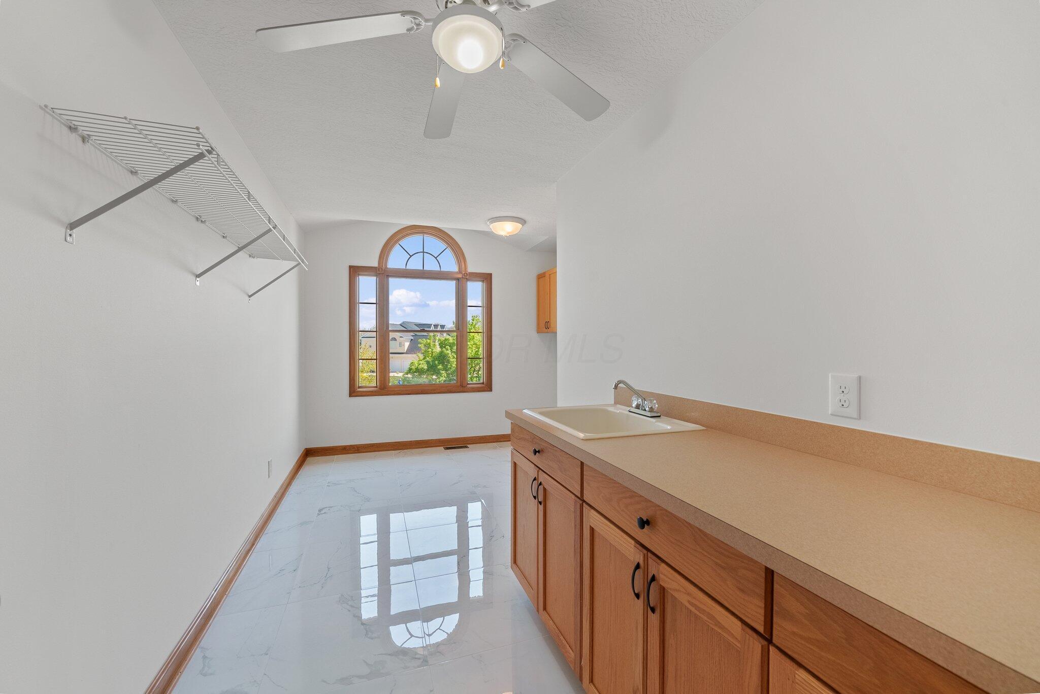 2467 Marthas Wood, Grove City, Ohio image 40