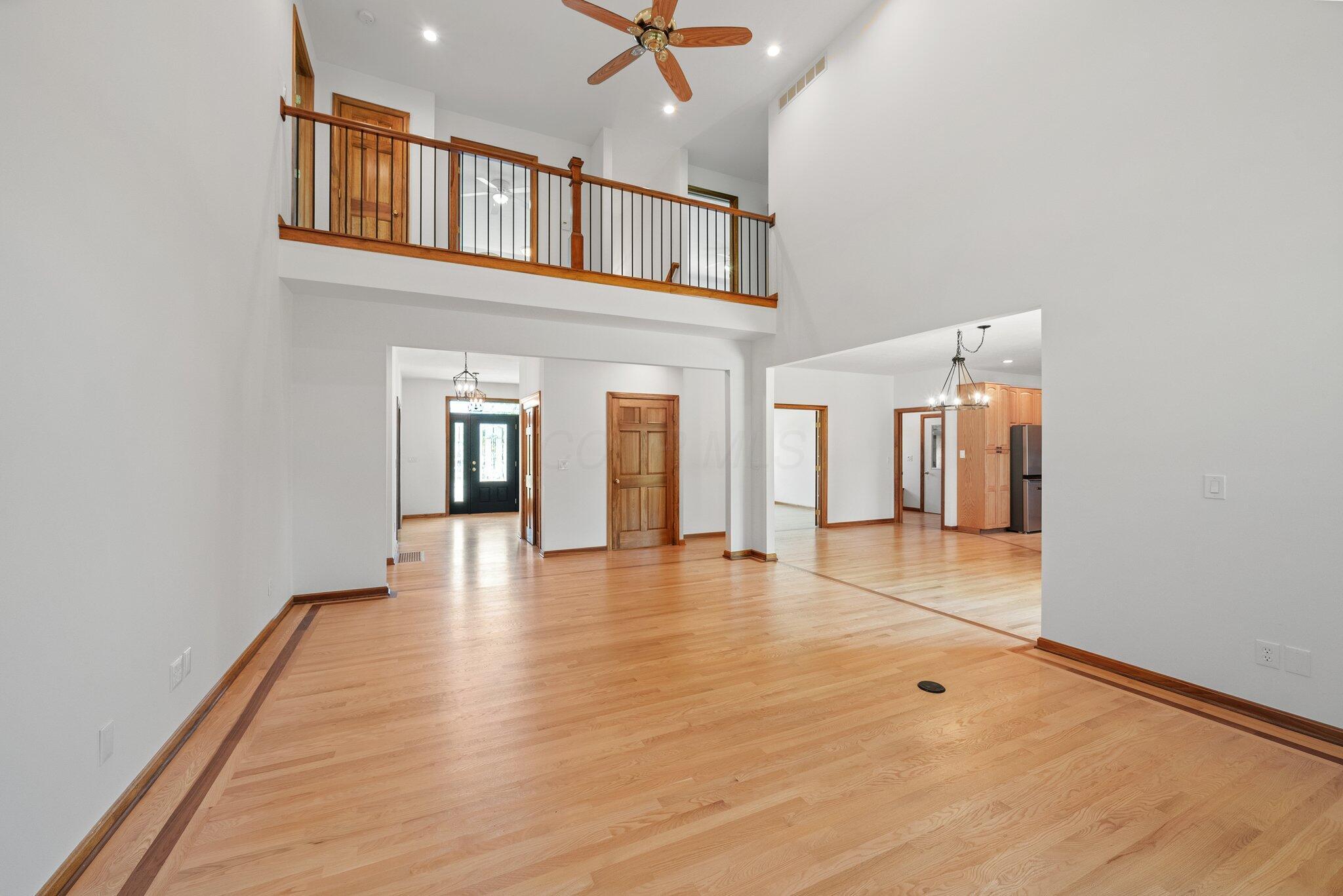 2467 Marthas Wood, Grove City, Ohio image 22