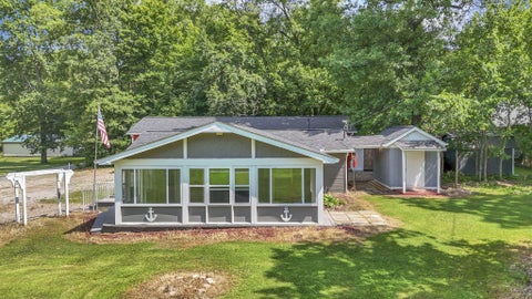 Tiny photo for 13426 Cedar Road NE, Thornville, OH 43076 (MLS # 226024635)