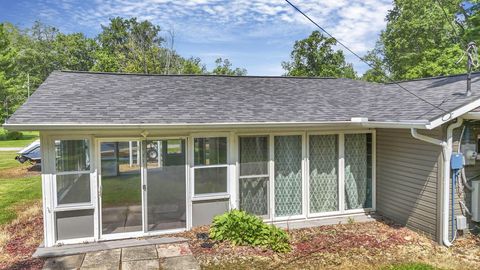 Tiny photo for 13426 Cedar Road NE, Thornville, OH 43076 (MLS # 226024635)