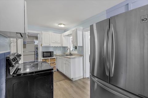 Tiny photo for 13426 Cedar Road NE, Thornville, OH 43076 (MLS # 226024635)