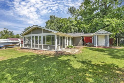 Tiny photo for 13426 Cedar Road NE, Thornville, OH 43076 (MLS # 226024635)