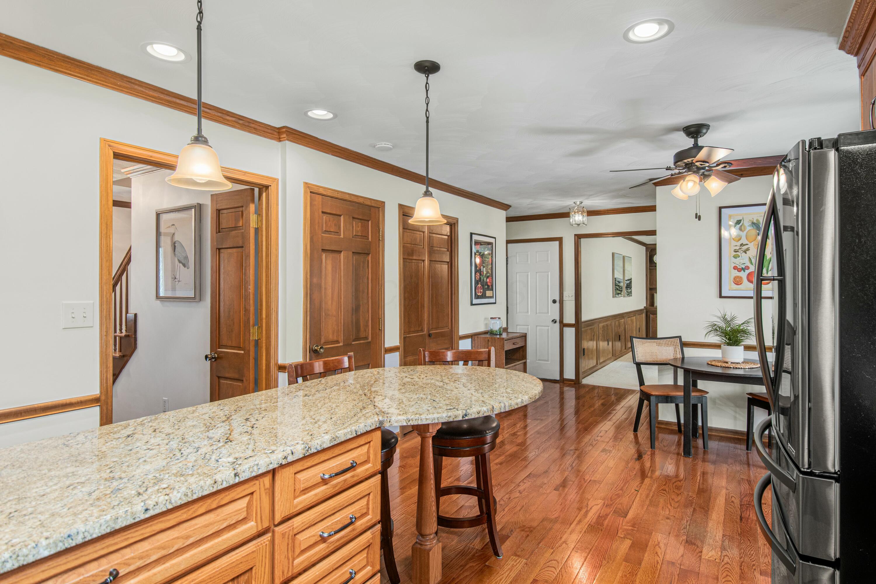 7101 Wendy Trail Lane, Dublin, Ohio image 21